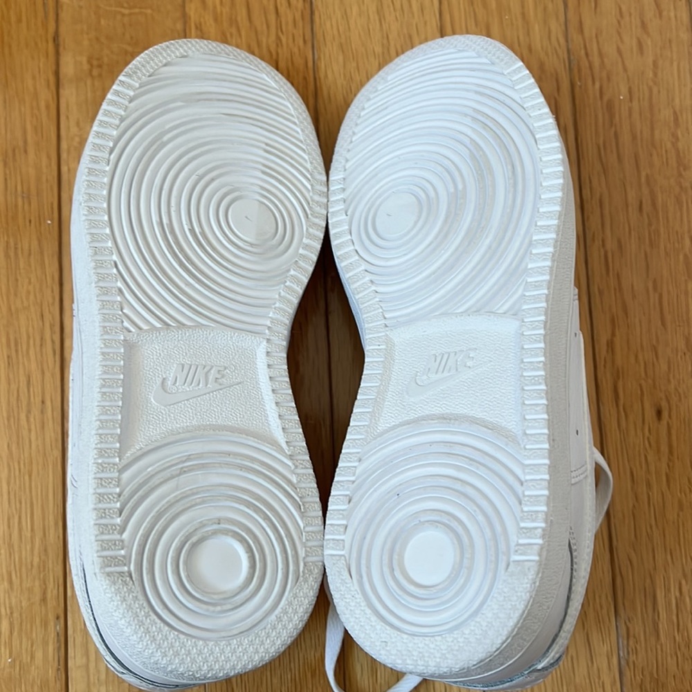 New Nike - Picture 6 of 6